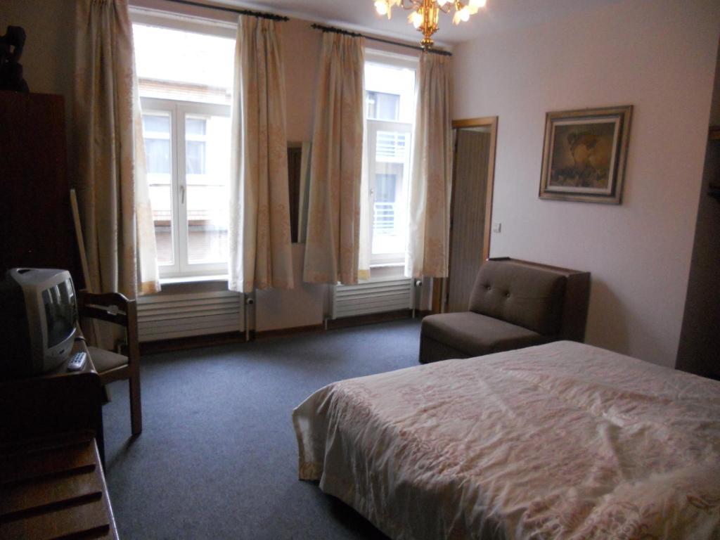 Hotel Ten Putte Gistel Room photo